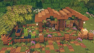 Easy Horse Stable Tutorial in Minecraft 🐎 | How to Build