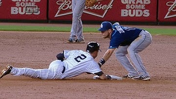 TB@NYY: Jeter sprints and steals second base safely