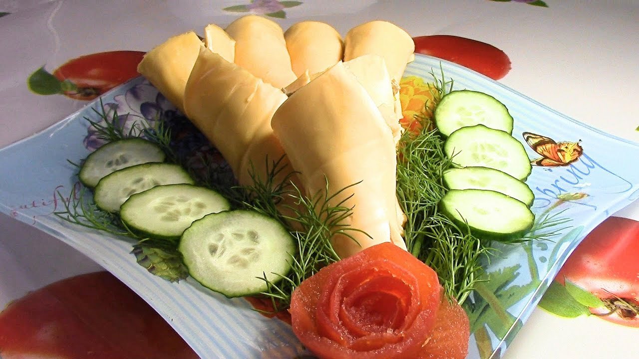 Закуска из сыра  с грибами. Холодные  закуски .