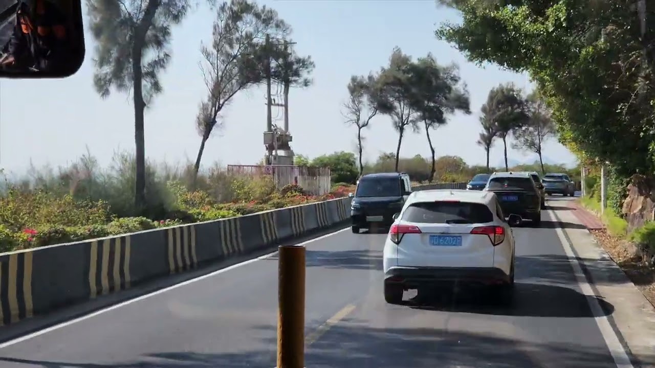 中国🇨🇳广东省汕头市105路公交车，从南澳宫前大圆穿越南澳大桥，开往市区