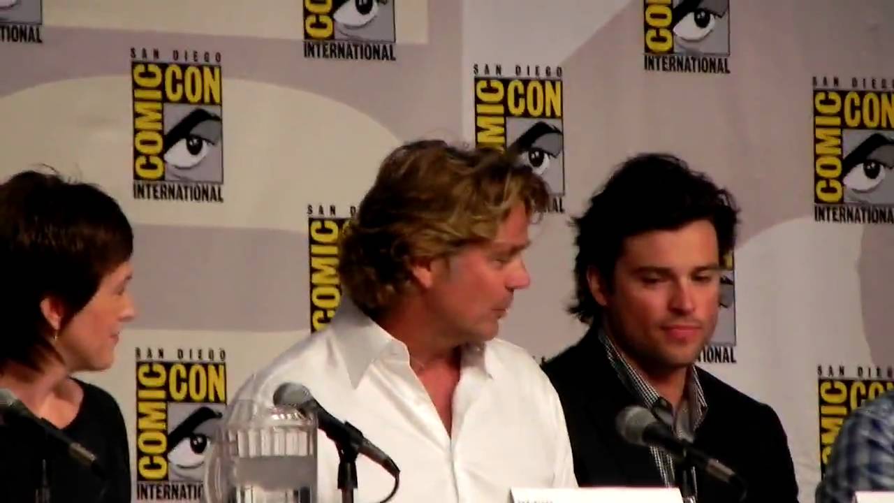 Comic Con 2010 Smallville Panel clip 2