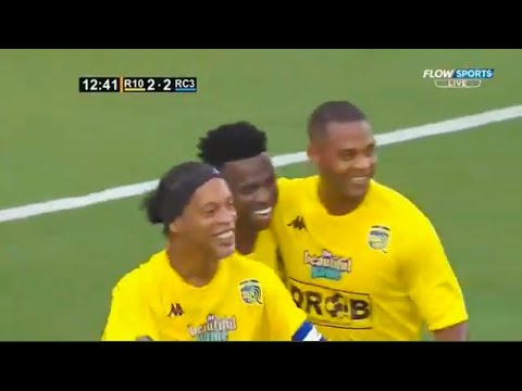 Ronaldinho Friends vs Roberto Carlos Friends 10-12 ALL GOALS - The Beautiful Game - 18/06/2022