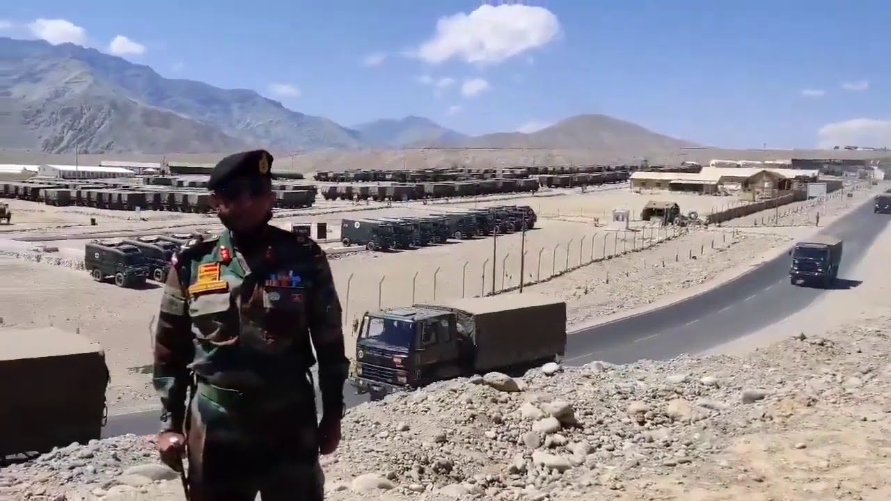 Leh Ladakh Indian Army Convoy || Army Trucks