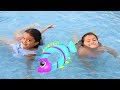 Masal Elif Öykü'ye Yüzme Öğretiyor - Elif Öykü learns to swim, Fun Kid Video