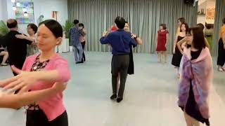 Happy Moments - Tango Kosong