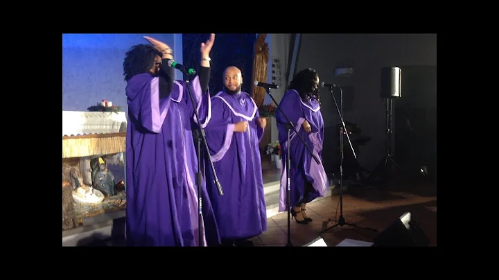 Deborah Moncrief & Millennium Gospel Singers - est...