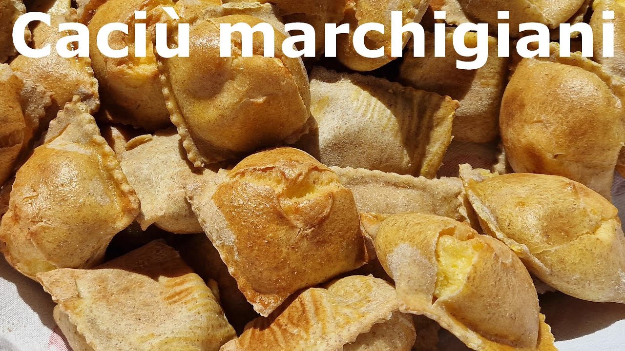 Там Caciù традиционные домашние из Марке. Запах сыра неповторимый, изысканный Cacioni Piconi