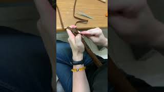 陳江榮刀劍鍛鍊所 Ron Chen Forge -Tsukamaki end knot tying demonstration－柄繩收尾演示