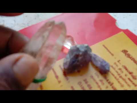 Video: Wat Is Die Kristalrooster Van 'n Diamant?