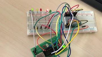 Simulação de semáforos em rtos com pic e display de 7 segmentos