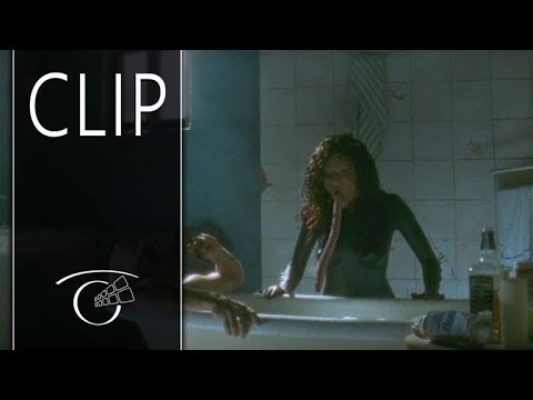 La lengua asesina - Clip 3
