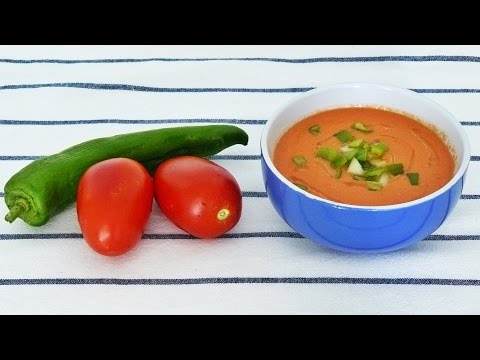 Gazpacho andaluz tradicional