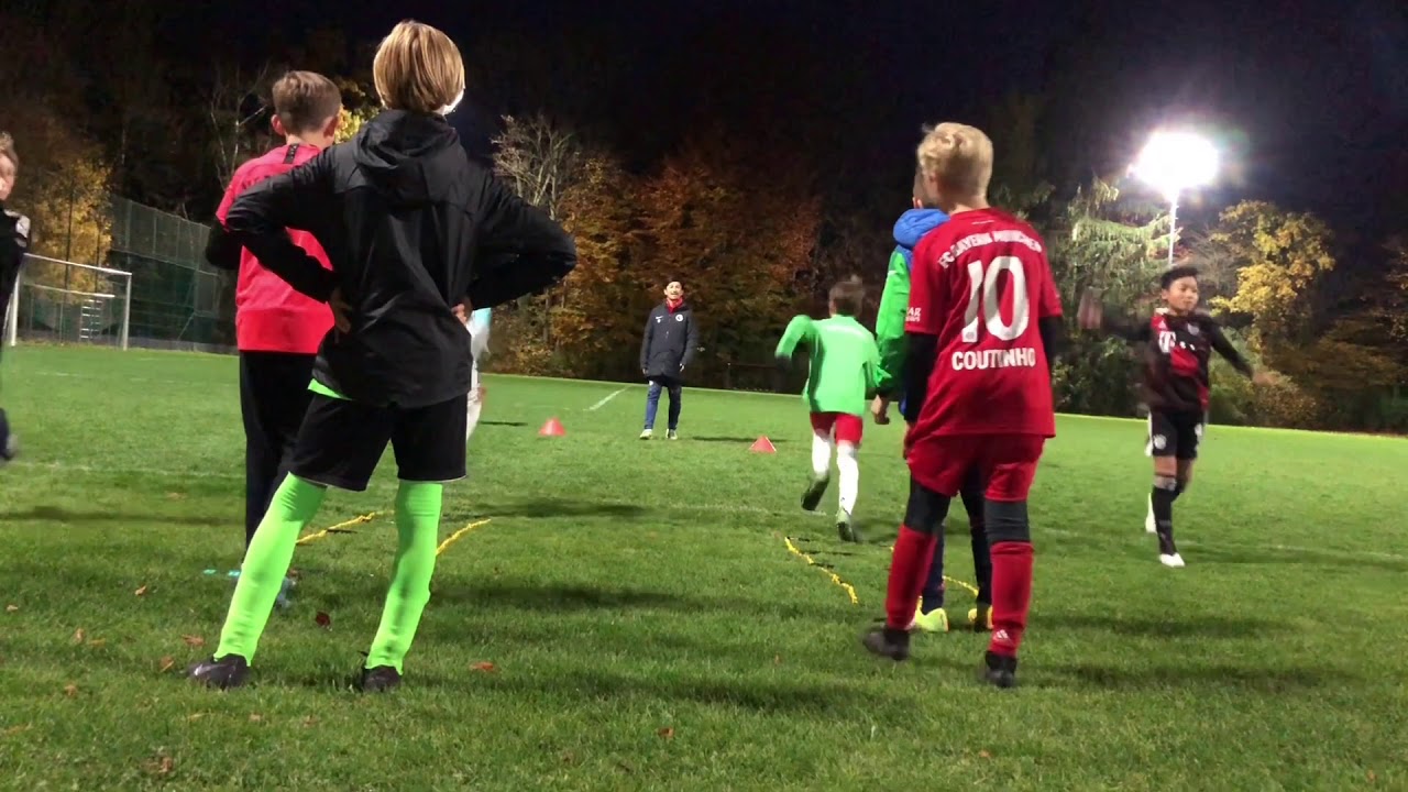 ドイツサッカー生活 ドイツ人の子供達にタニラダートレーニング 14 Youtube
