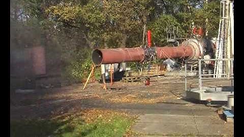 Explosion propagation from the vessel