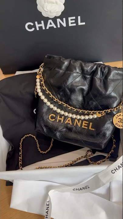 chanel 22 black hardware