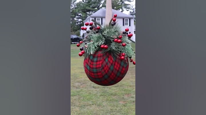 Add this hanging ball to your holiday decor this year! ❤️  #reels #diy #decor #christmas #shorts
