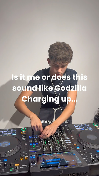 let me know if this new DJ trick sounds like Godzilla charging up #dj #edm #djvideo #liamosler
