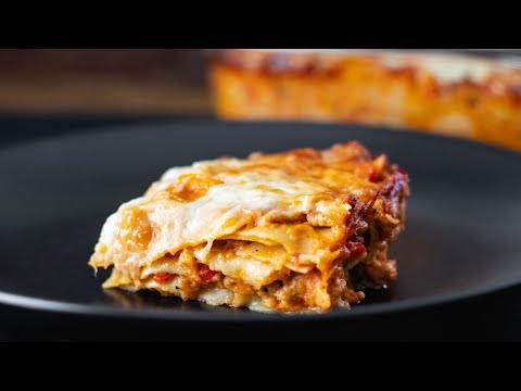 Best & Easiest Homemade Ground Chicken Lasagna Recipe | Creamy & Cheesy