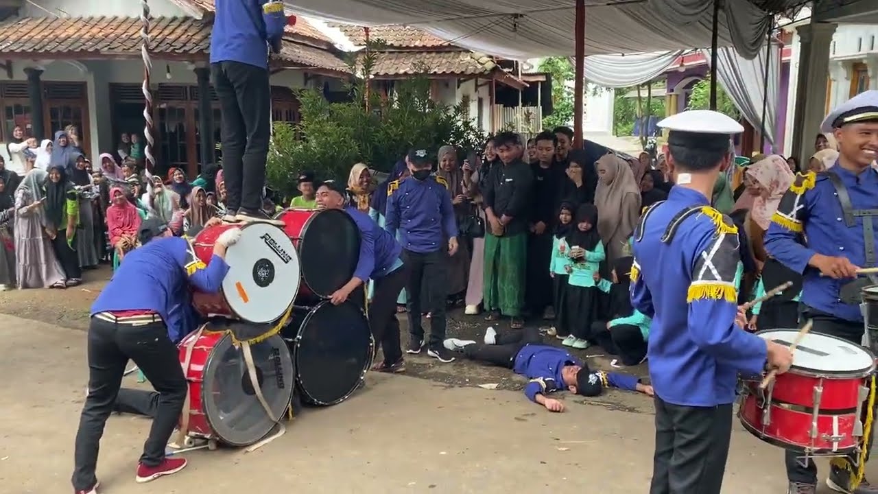 AKSI LUCU DRUMBAND BAPER MB