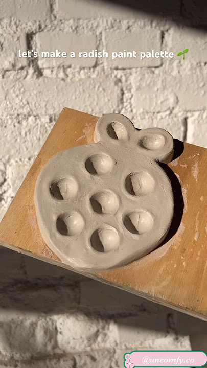 making a paint palette 🌱 #ceramics #clay