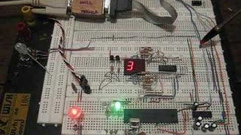 MC68HC908GP32 - COMUNICACION SERIAL RS 232 - AD -SCI