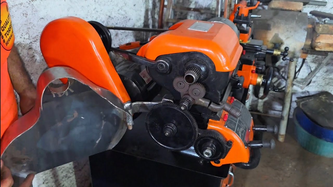 Dobradiça da tampa de engrenagens (episódio 35).