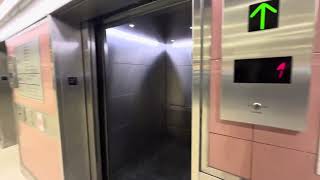 Fast 300 FPM Westinghouse/Schindler Traction Elevators P4-P6 At The Orlando Int’n Airport Orlando FL