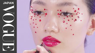 3人の日本人のプロが「魔女」をテーマにメイクを披露。 | Triple Take | VOGUE JAPAN