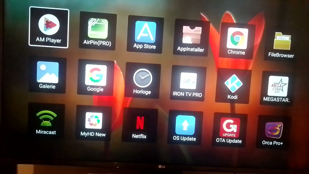 presentation DE LA BOX STARSAT SA 100 A 8K nouveautè 2023 1