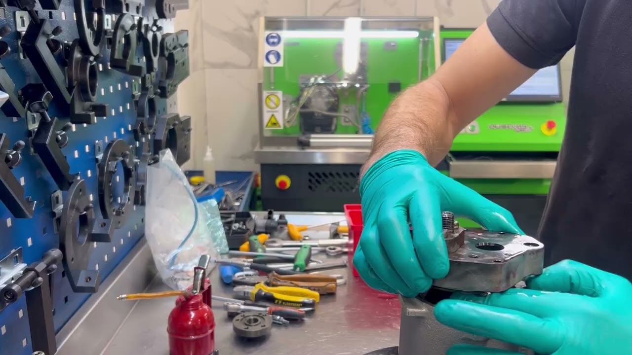 Delphi Pump DFP1 dismounting and mounting with new original parts 