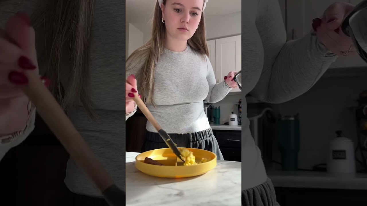 Breakfast with a 18yr old mom 