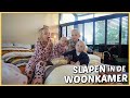 WE GAAN SLAPEN iN ONZE WOONKAMER 😴 | Bellinga Vlog #2602