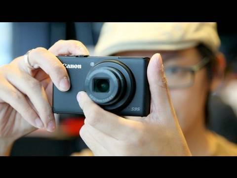 Canon PowerShot S95 Hands-on Preview - YouTube