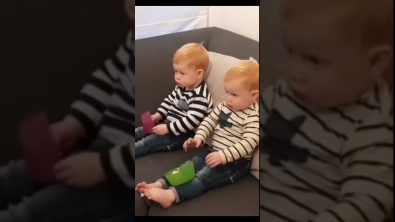 These Twins Lose It at the Exact Same Whitney Note