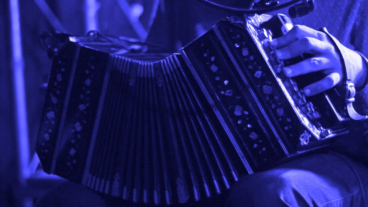 TOCH - Buscando un corazón - En vivo en El Vecindario