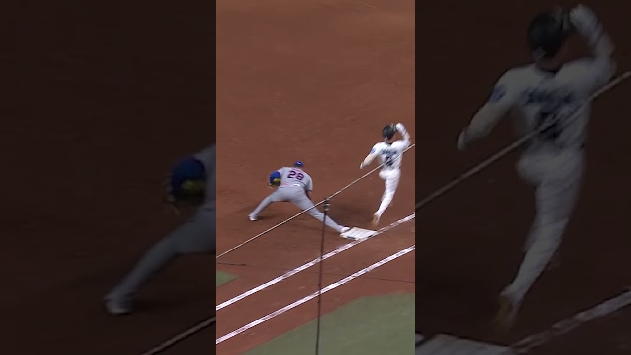 Marcus Semien makes the tricky play 😮