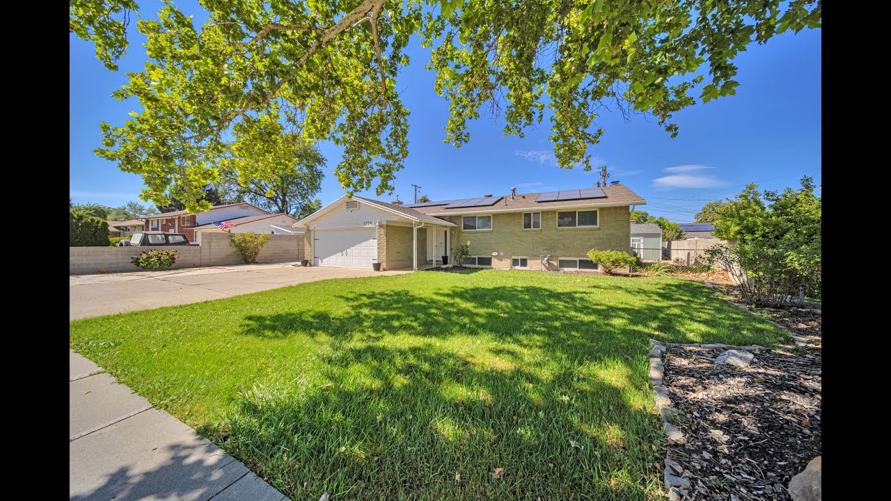 Home For Rent at 1554 W Beechwood Cir in Taylorsville By Nestwell Property Management