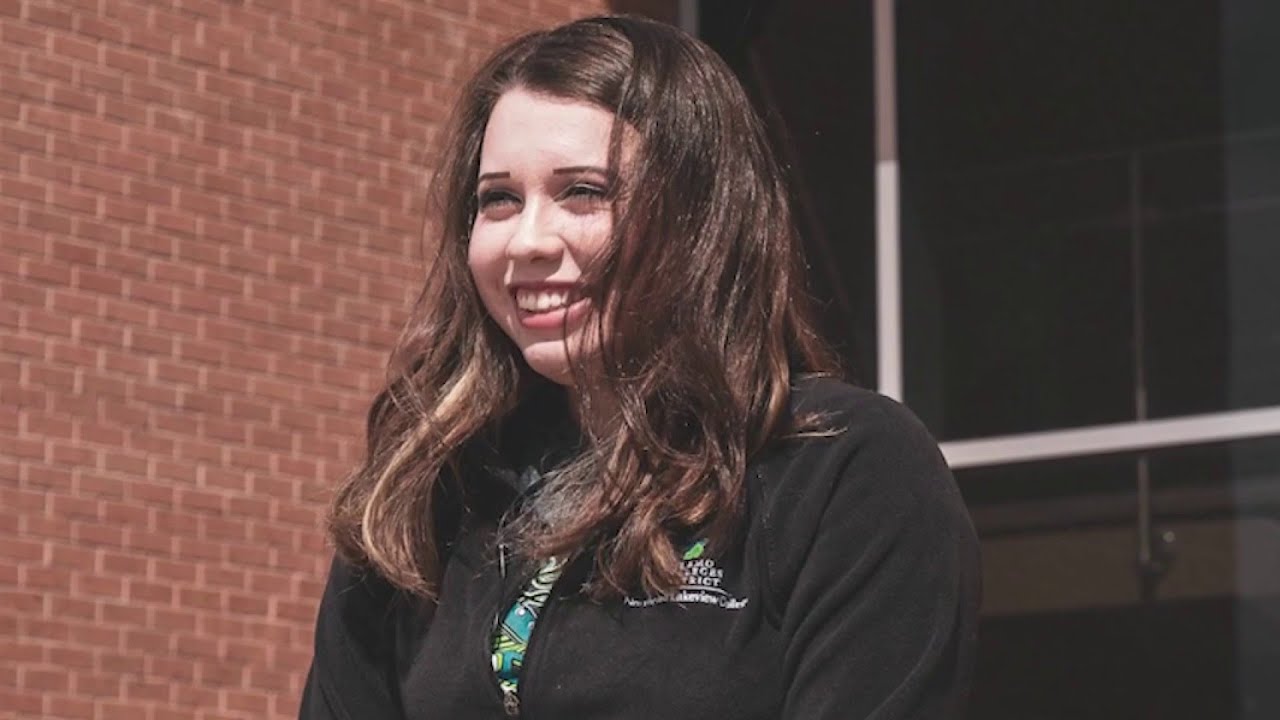 Northeast Lakeview College Great Graduate Shows Resiliency In northeast-lakeview-college-great-graduate-shows-resiliency-in