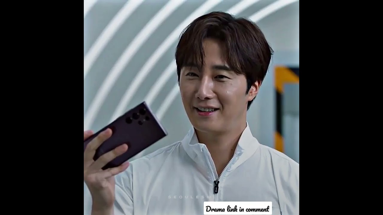 He's in love😍🙊GOODJOBEP 