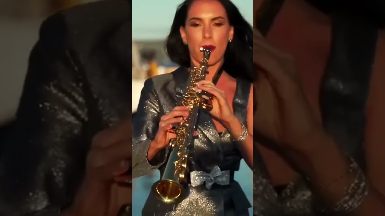 Wonderful Life Black | Felicity Saxophonist