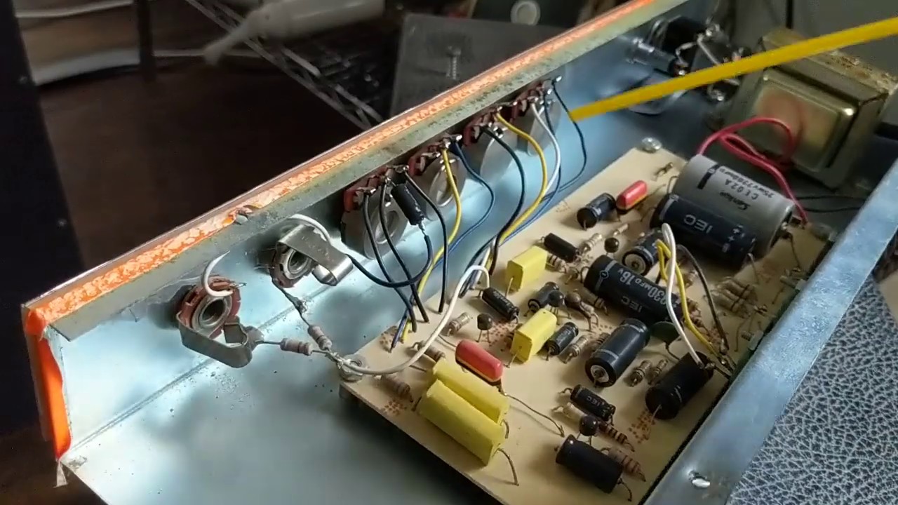 Darious 1002 amplifier Fixing crackling sound with DeoxIT D5...And