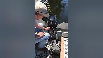 How to start a Mercury 9.9 outboard