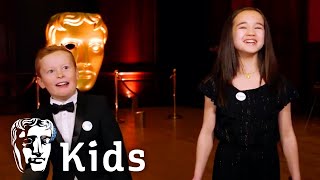 A Year in BAFTA Kids
Take a look at the last twelve months of amazing BAFTA Kids events! Young Presenter Braydon takes us through all the interviews, exciting activities and incredible opportunities from BAFTA Kids in 2018, introduces you to children’s mental health charity Place2Be and shows off the newest BAFTA Kids Young Presenter, Daniel!
subscribe to our channel ►► https://youtube.com/user/BAFTAKids
#BAFTA #BAFTAKids
BAFTA on Twitter: @BAFTAGames
BAFTA on Facebook: facebook.com/bafta
BAFTA on Instagram: instagram.com/bafta A Year in BAFTA Kids