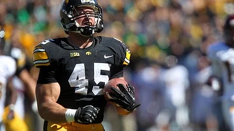 Mark Weisman Dominates against UNI (2012)
