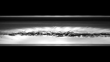 Horizontal Two-Phase R-123 Plug Flow: V007L085.mpg