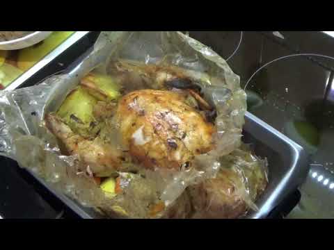 SIMFER M3222 мини печь - запекаем курицу в рукаве.