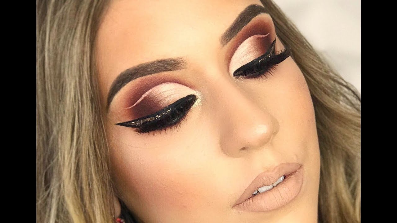 Maquiando cliente #25: Semi Cut com a  paleta da Jaclyn Hill