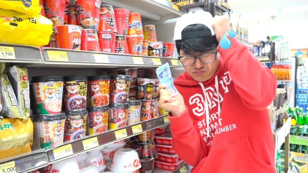 بولام الاختباء والبحث عن مسرحيات مع المعكرونة اللذيذة