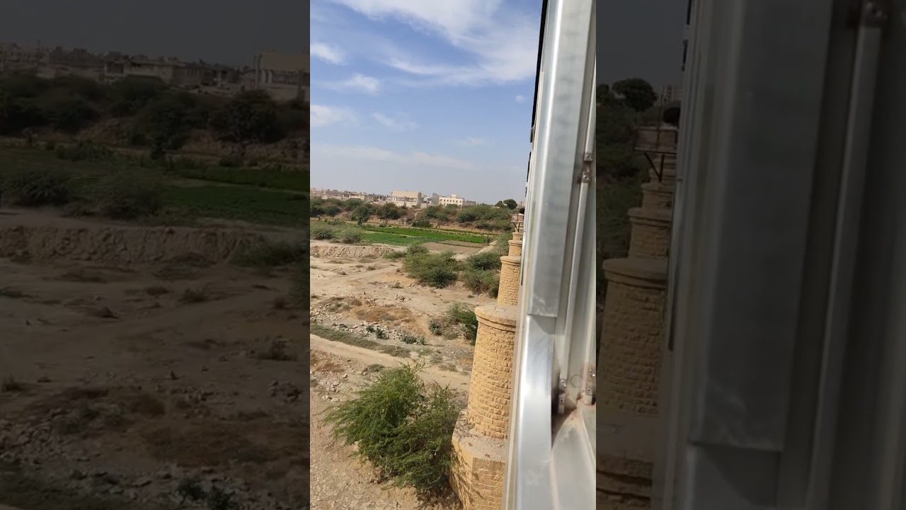 Green Line Crossing Malir Bridge | Pakistan Railways | Travel Pakistan | Anjum Jamil