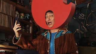 草なぎ剛、CMオリジナルソング熱唱でドヤ顔！ コミカルな「CAMPFIREさん」に変身！？　『CAMPFIRE』新CM「CAMPFIREさん」＆メイキング